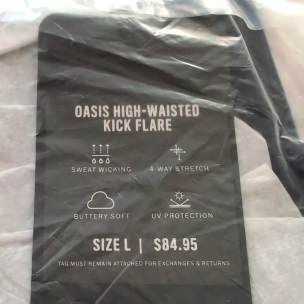 Fabletics Oasis Pureluxe High-waisted Kick Flare - Picture 8 of 9